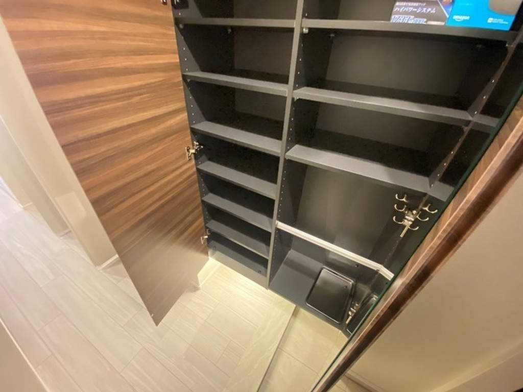 (9/18) 玄関 (9/18) 玄関