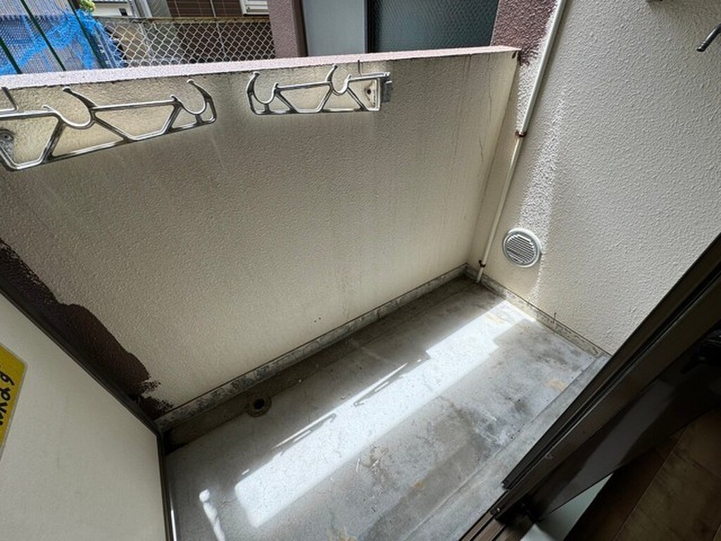 (13/22) バルコニー