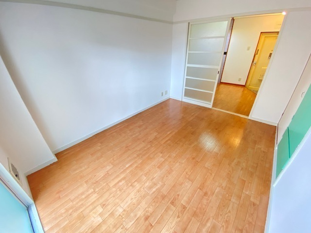 (14/22) 居室・リビング