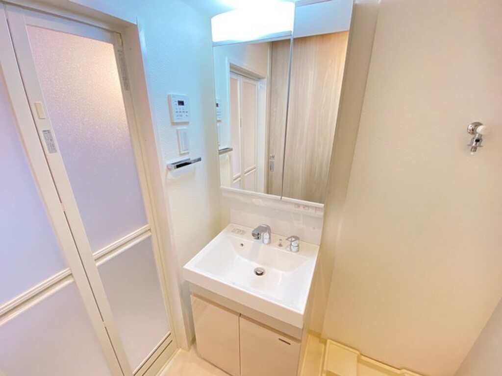 (5/22) ※写真は建築中のもの　別号室です