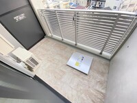 ※写真は建築中のもの　別号室です