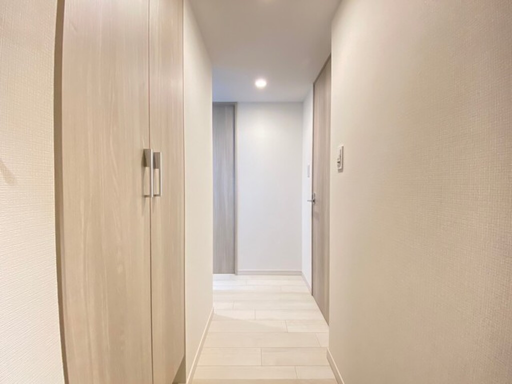 (13/22) ※写真は建築中のもの　別号室です