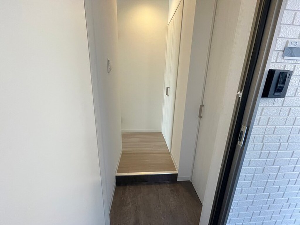 (9/26) 玄関 (9/26) 玄関