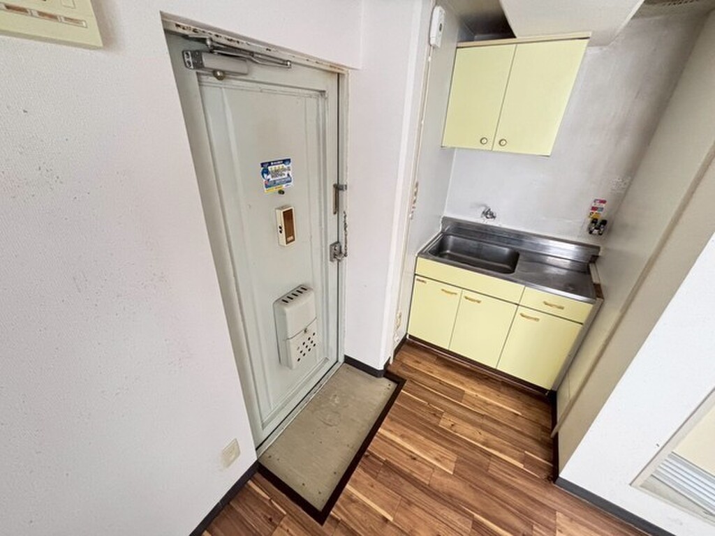 (7/20) 玄関 (7/20) 玄関