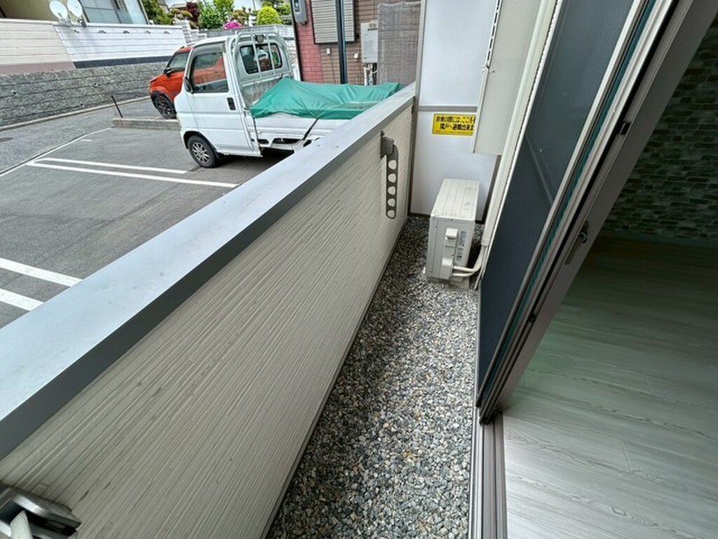 (13/28) バルコニー (13/28) バルコニー