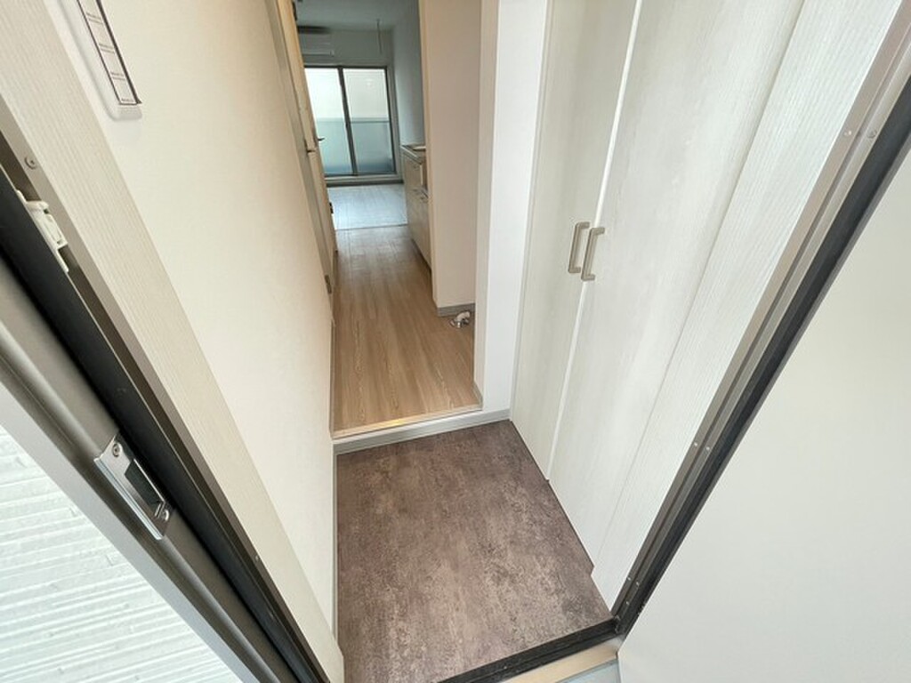 (12/23) 玄関 (12/23) 玄関