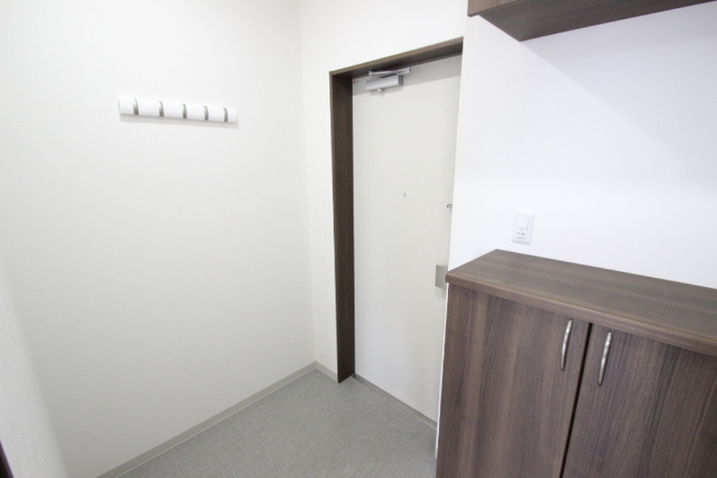 (7/28) 玄関 (7/28) 玄関