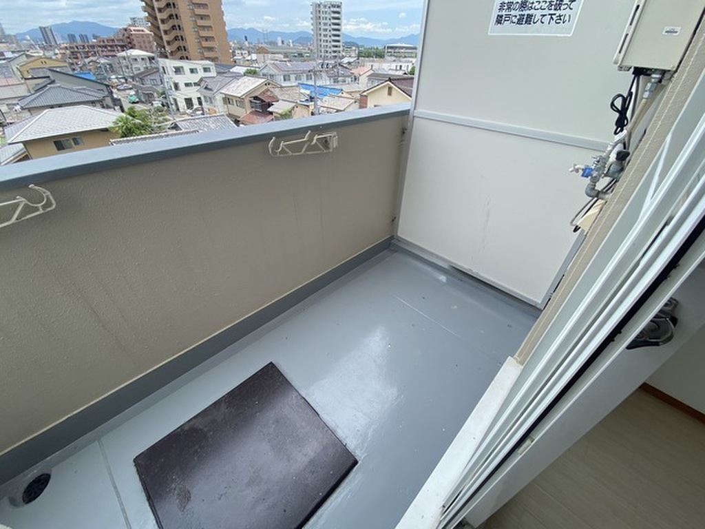 (11/25) バルコニー