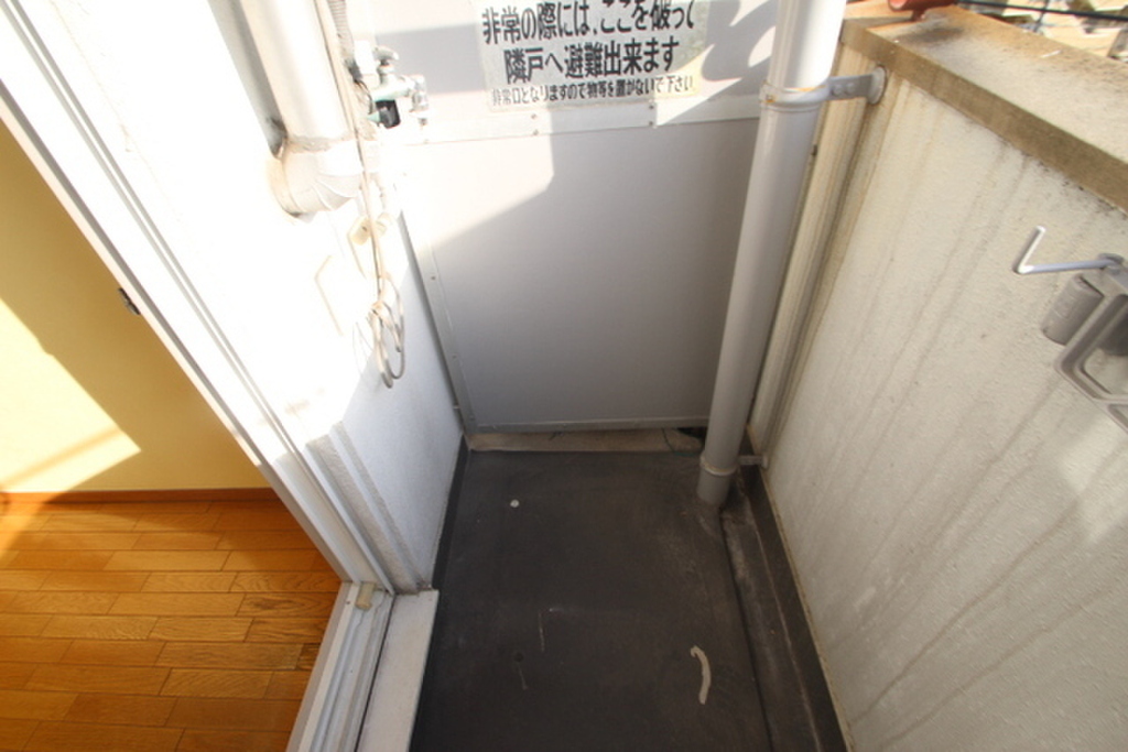 (8/25) バルコニー (8/25) バルコニー