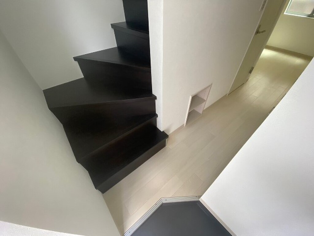 (11/24) 玄関 (11/24) 玄関