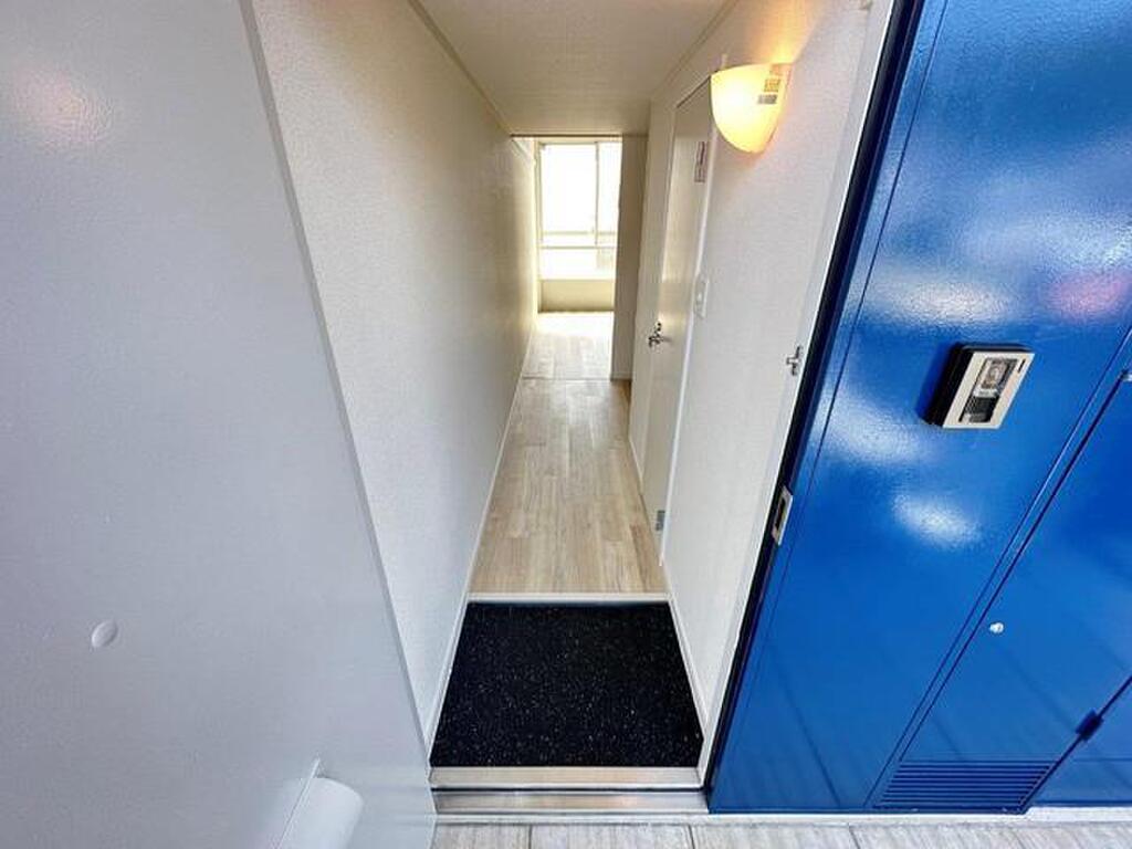 (5/19) 玄関 (5/19) 玄関