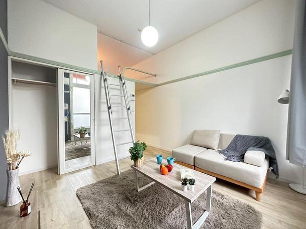 (13/19) 居室・リビング (13/19) 居室・リビング