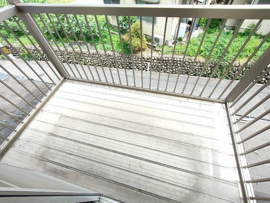 (12/22) バルコニー