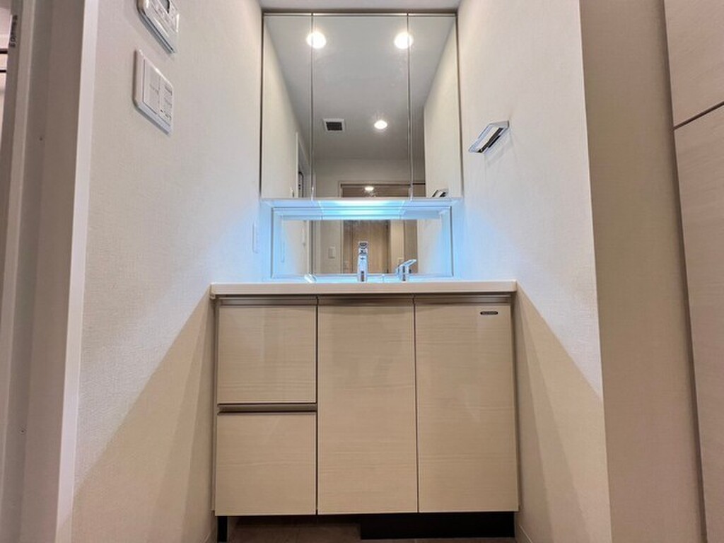 (6/18) 洗面所 (6/18) 洗面所