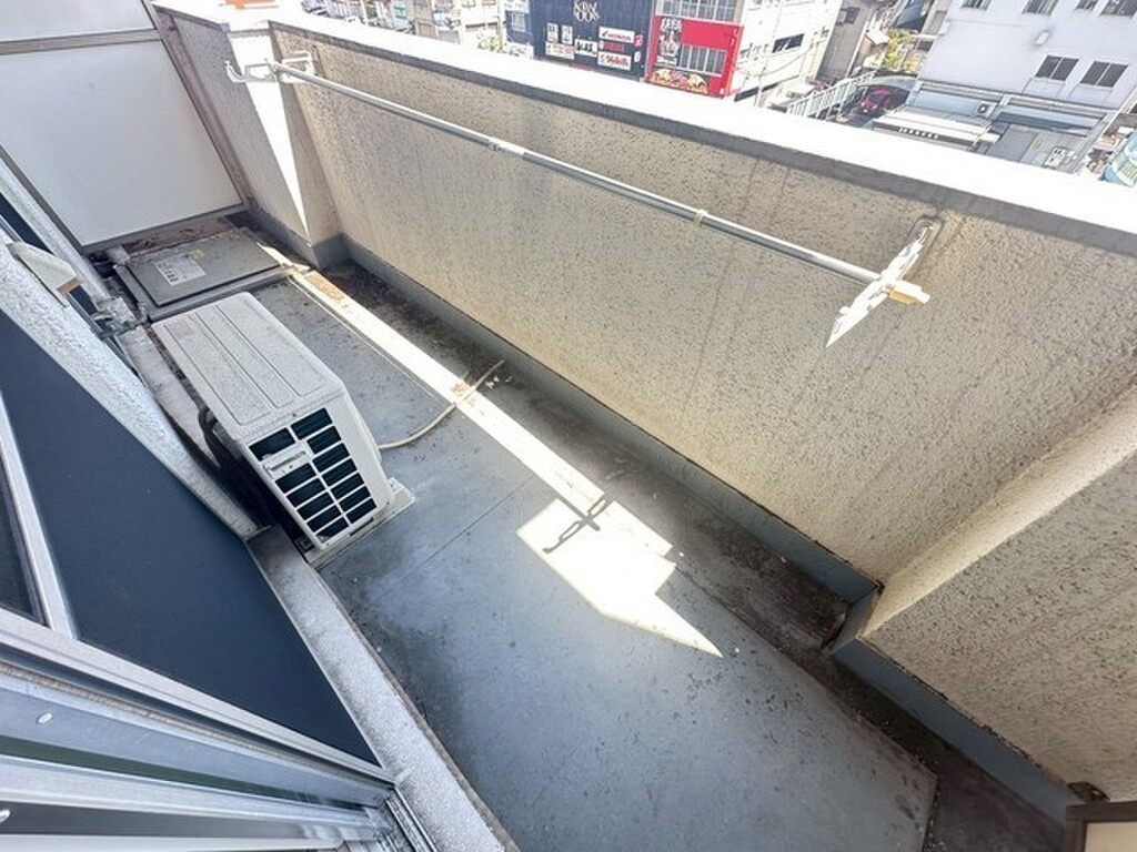 (10/17) バルコニー