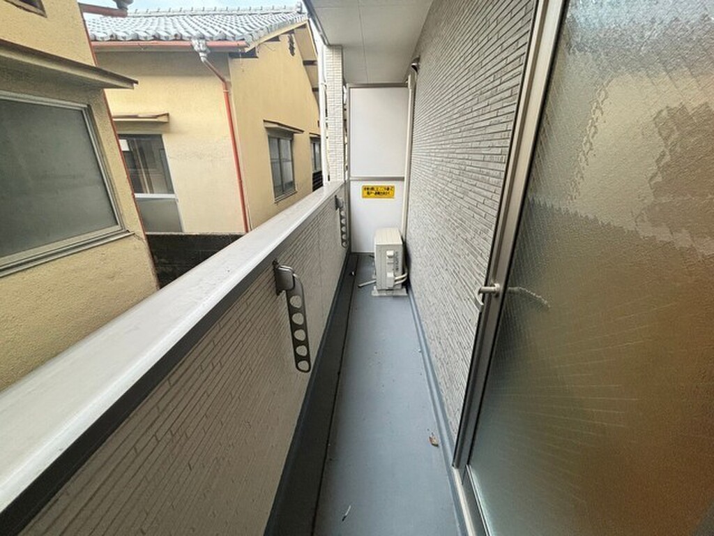 (13/33) バルコニー (13/33) バルコニー