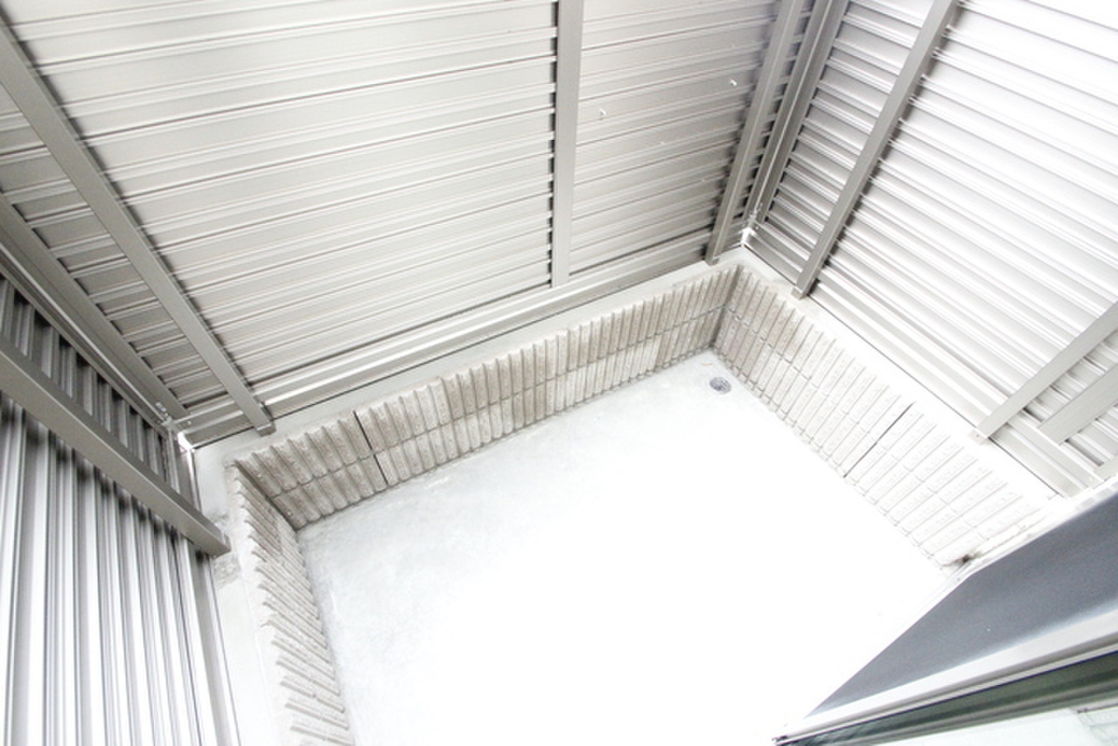 (12/23) バルコニー