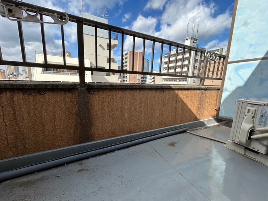 (14/19) バルコニー