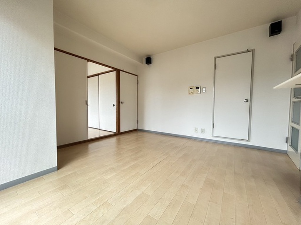 (16/23) 居室・リビング