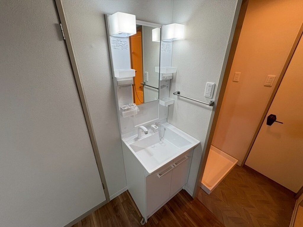 (5/18) 洗面所 (5/18) 洗面所