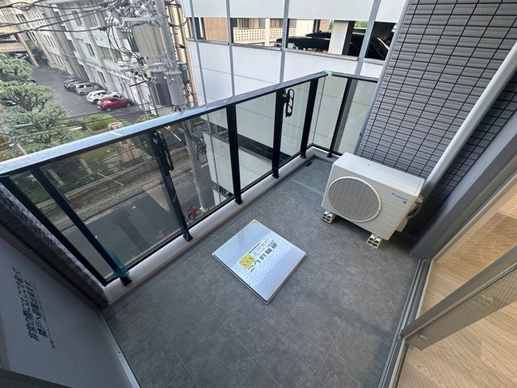 (8/21) バルコニー (8/21) バルコニー