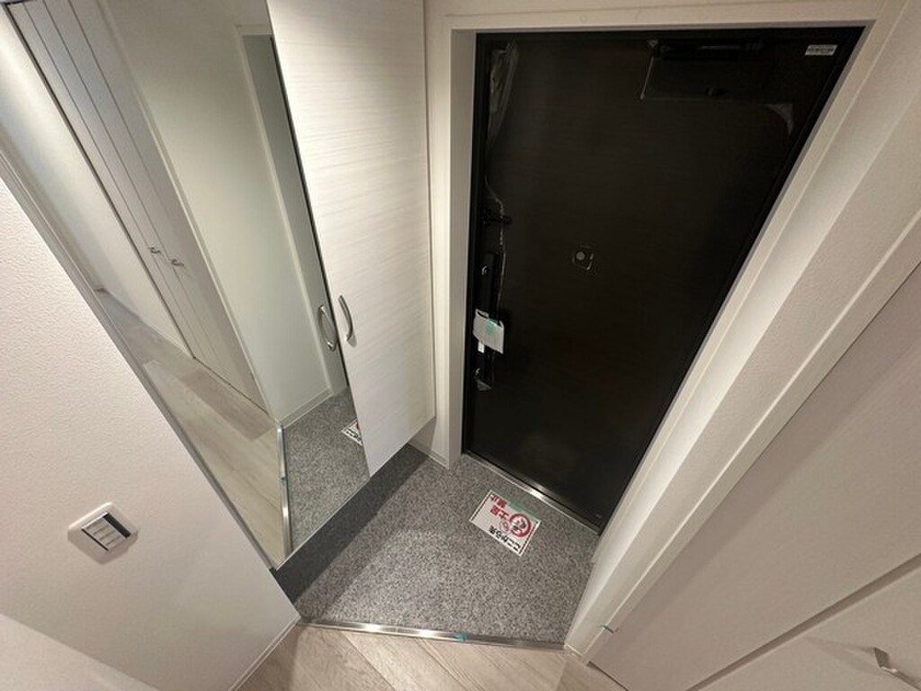 (13/21) 玄関 (13/21) 玄関