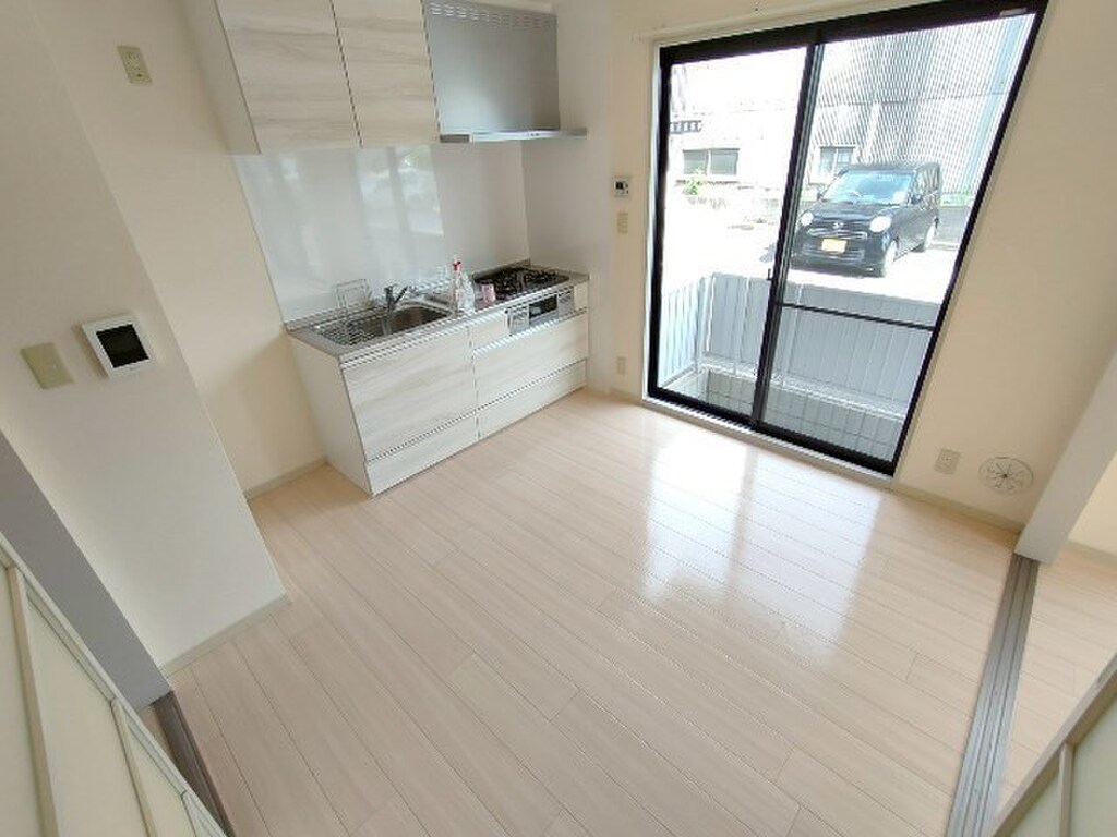 (2/28) 居室・リビング (2/28) 居室・リビング