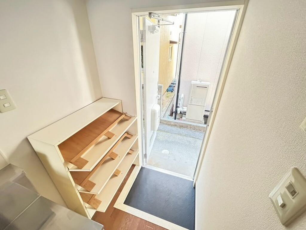 (9/26) 玄関 (9/26) 玄関