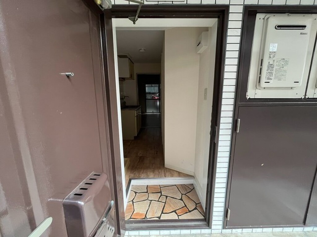 (8/22) 玄関 (8/22) 玄関