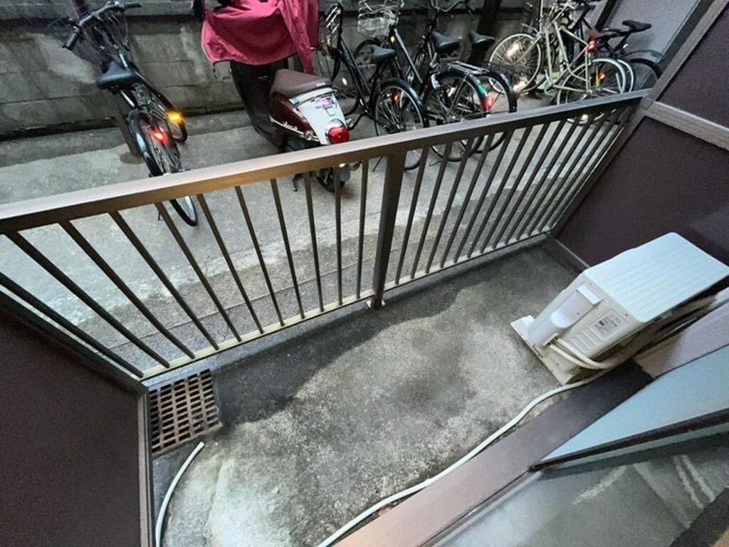 (11/22) バルコニー (11/22) バルコニー