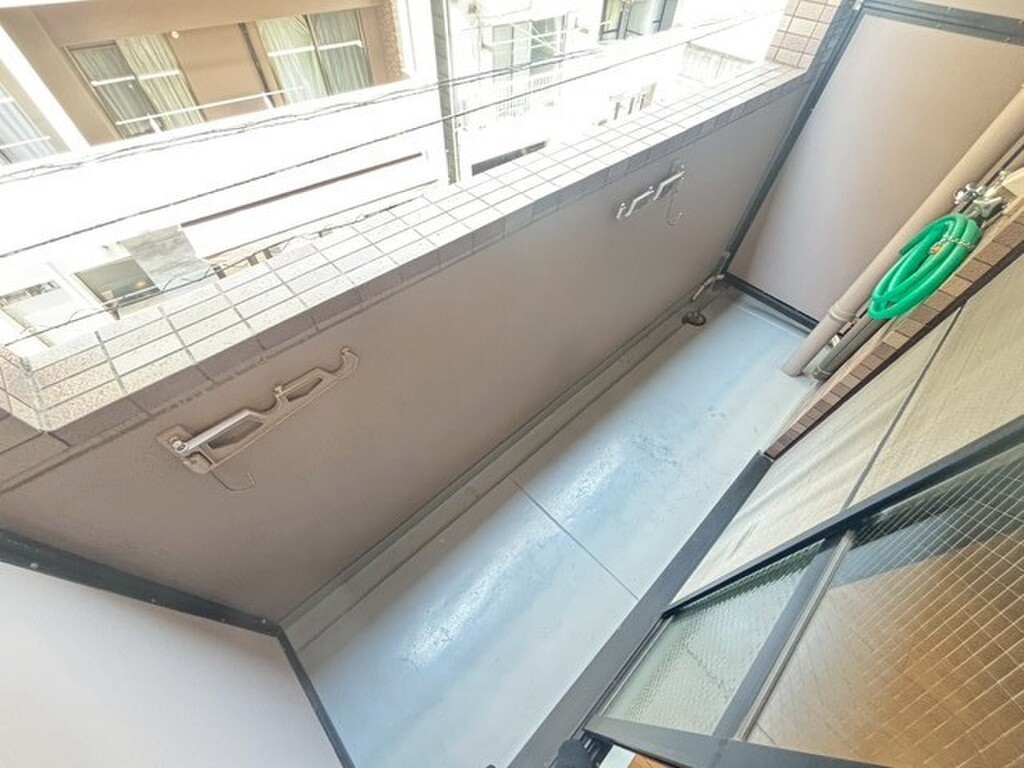 (12/23) バルコニー (12/23) バルコニー