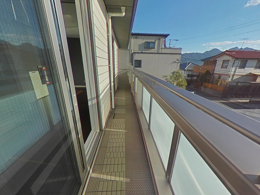 (13/27) バルコニー