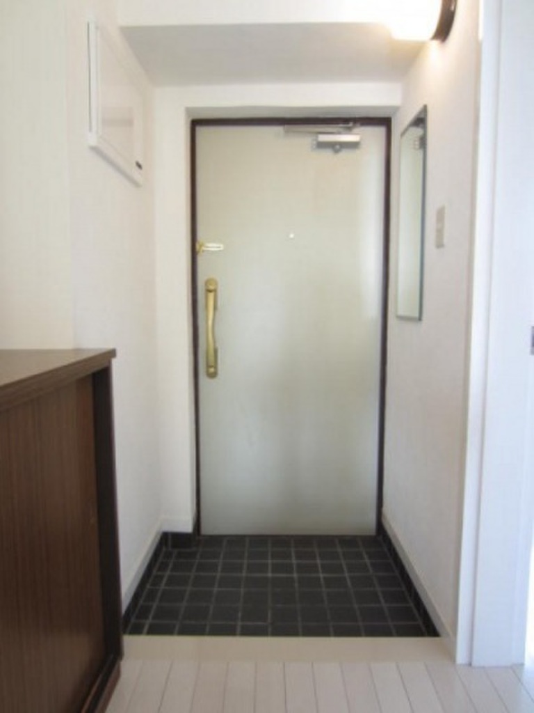(8/22) 玄関