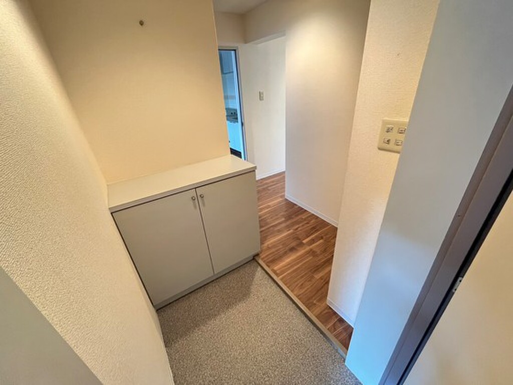 (2/20) 玄関 (2/20) 玄関