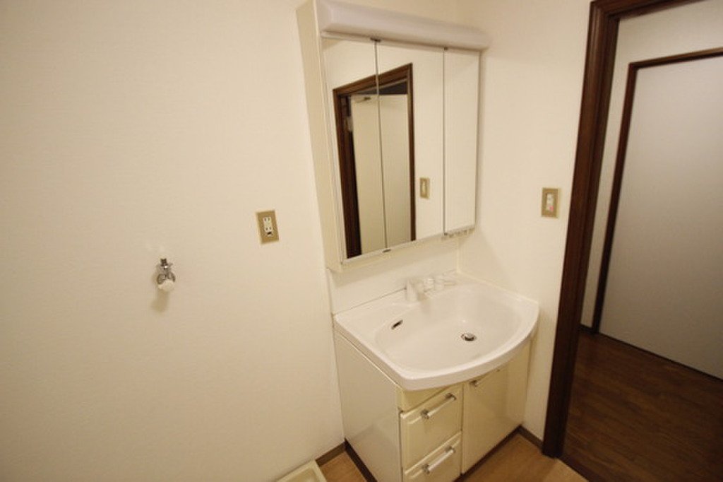 (8/22) 洗面所 (8/22) 洗面所