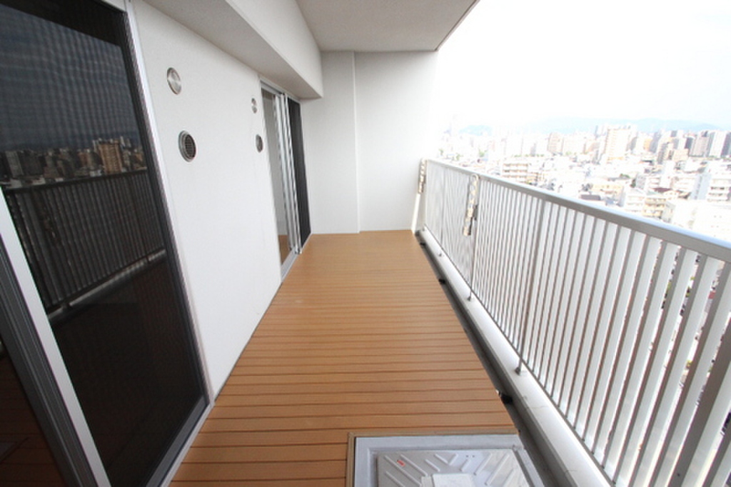 (8/21) バルコニー (8/21) バルコニー