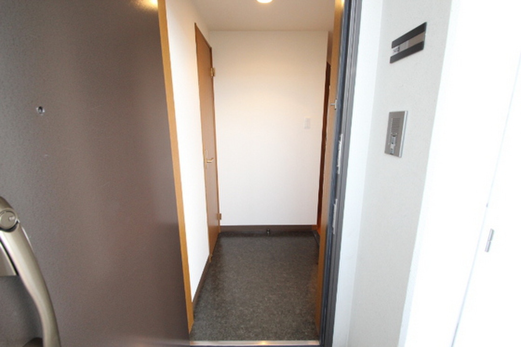 (9/21) 玄関 (9/21) 玄関