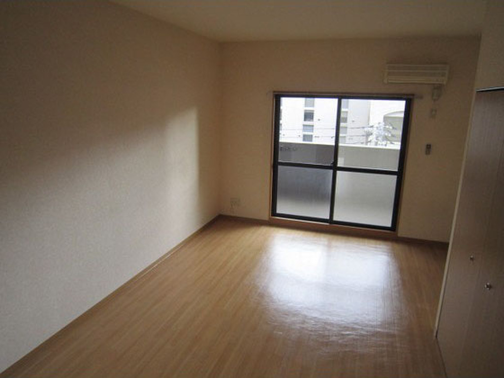 (8/22) ※別号室の写真です