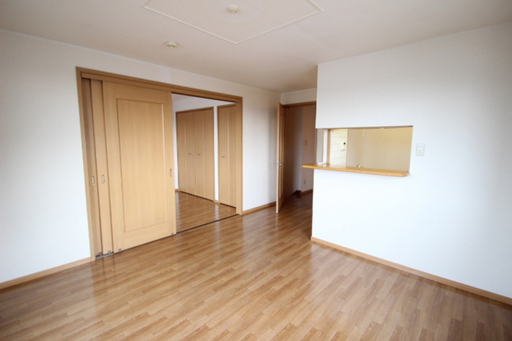 (2/21) ※別部屋の写真です