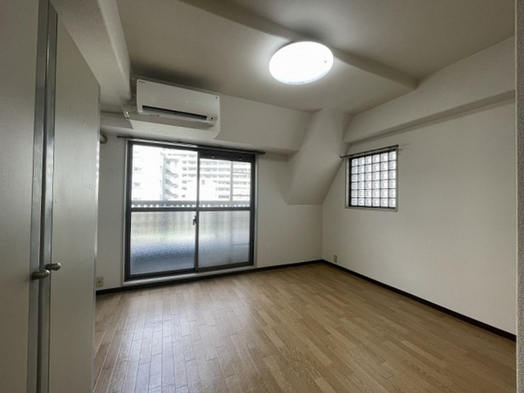 (2/23) 居室・リビング (2/23) 居室・リビング