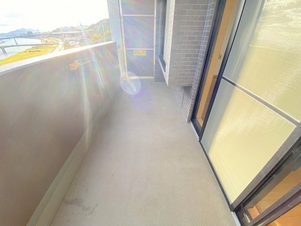 (11/24) バルコニー (11/24) バルコニー