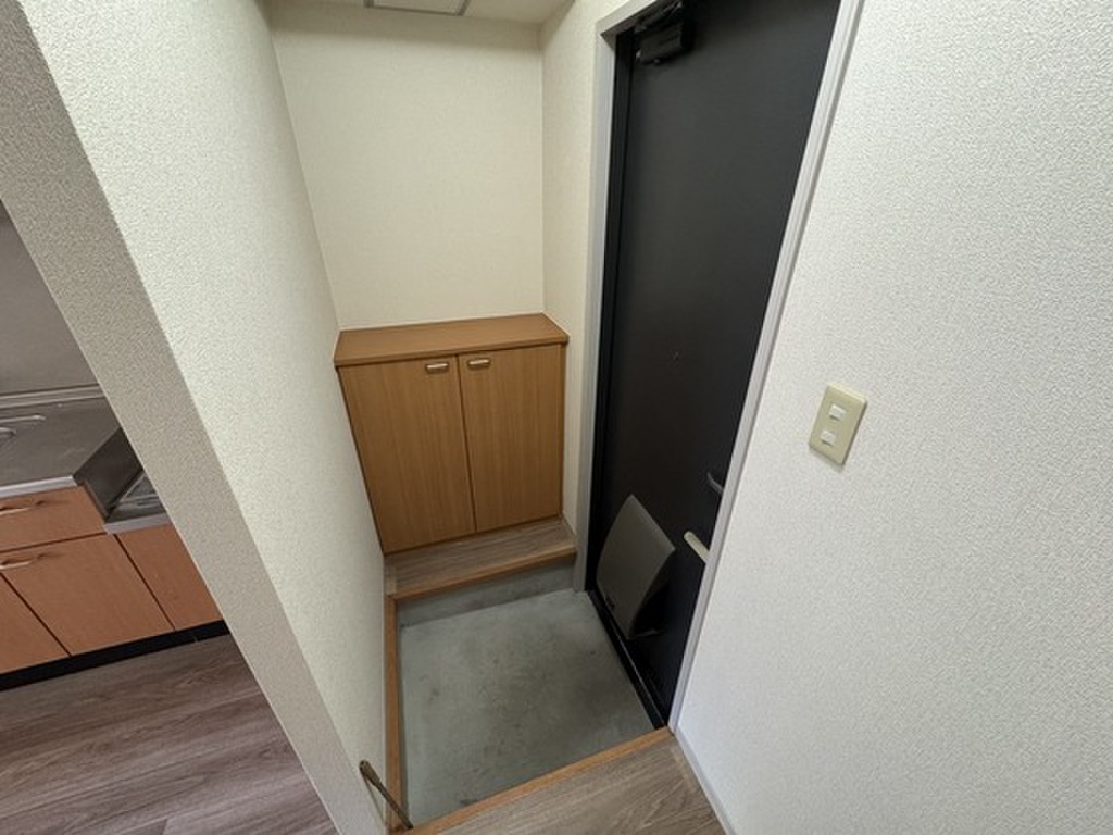 (12/22) 玄関 (12/22) 玄関