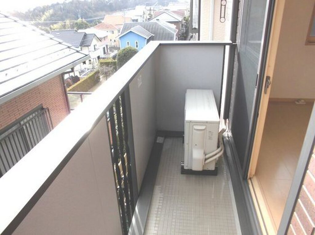 (11/21) バルコニー (11/21) バルコニー