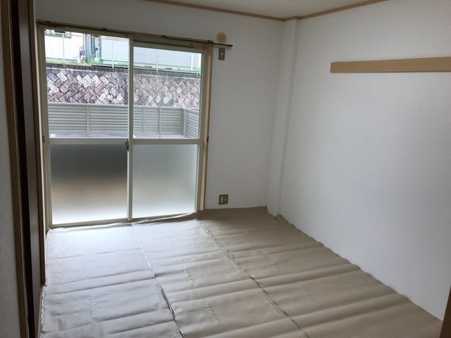 ロイヤルタムラバラ館