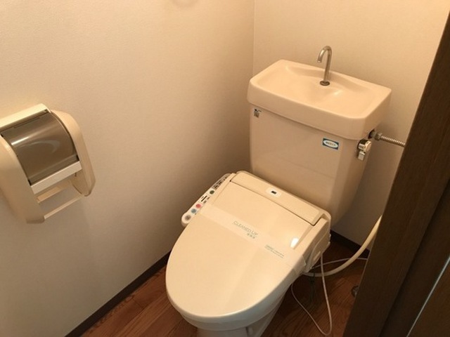 ロイヤルタムラバラ館