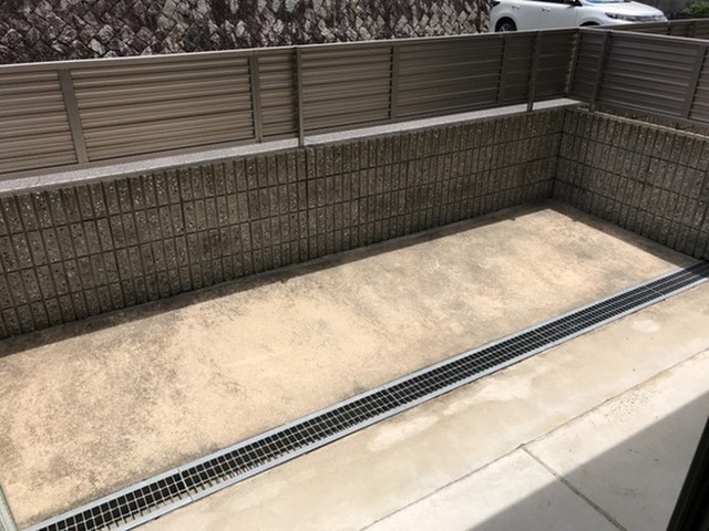 ロイヤルタムラバラ館