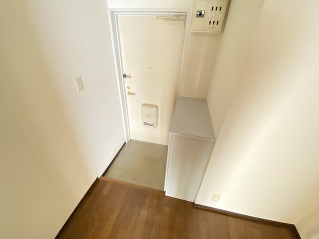 (10/21) 玄関 (10/21) 玄関