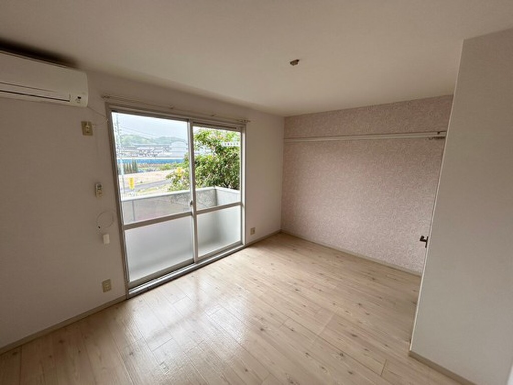 (2/20) 居室・リビング (2/20) 居室・リビング