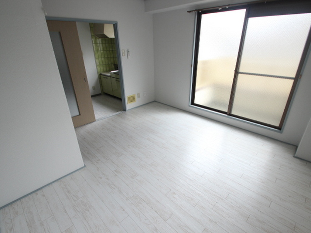 (13/21) ※別号室の写真です