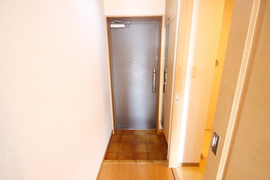 (9/26) 玄関 (9/26) 玄関